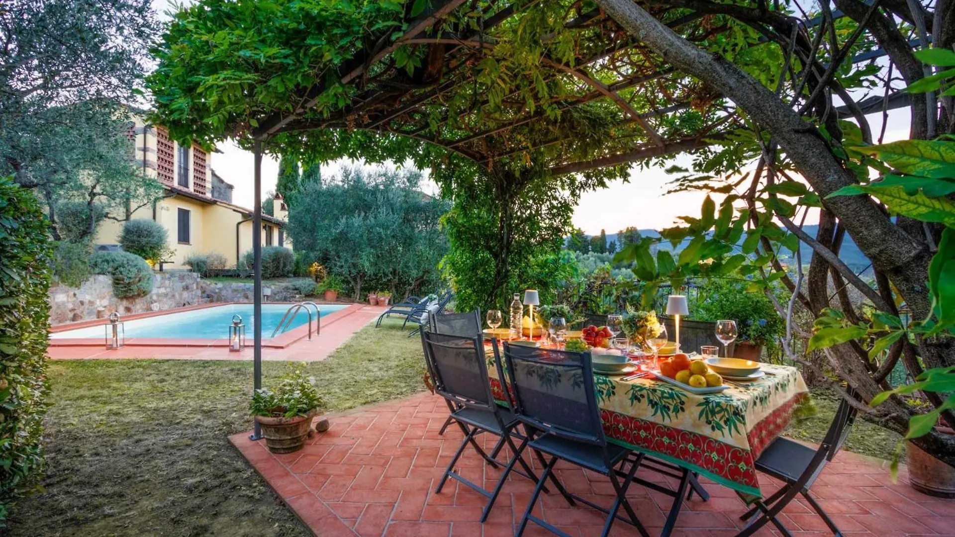Villa Debby Lucca 0*,  Italy